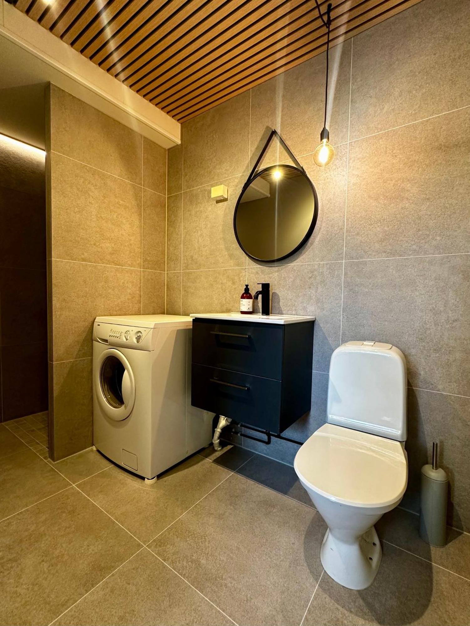 Sommaroya Beach Apartment Тромсьо Екстериор снимка